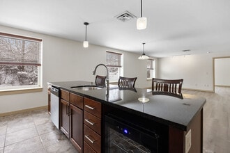 The Bradford in Syracuse, NY - Foto de edificio - Building Photo