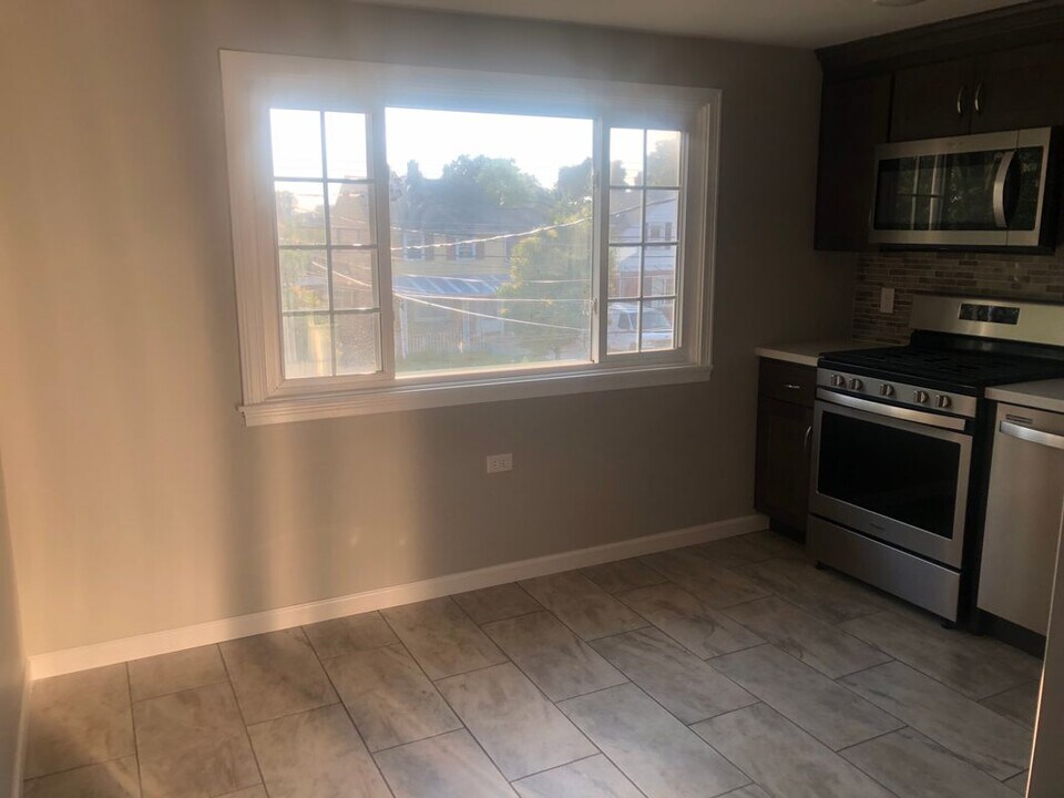 171 Springville Ave in Eggertsville, NY - Building Photo