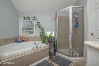 5301 Brazelton Rd NE in Knoxville, TN - Building Photo - Building Photo