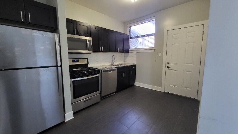 5527 S Everett Ave, Unit 5527-3W in Chicago, IL - Building Photo