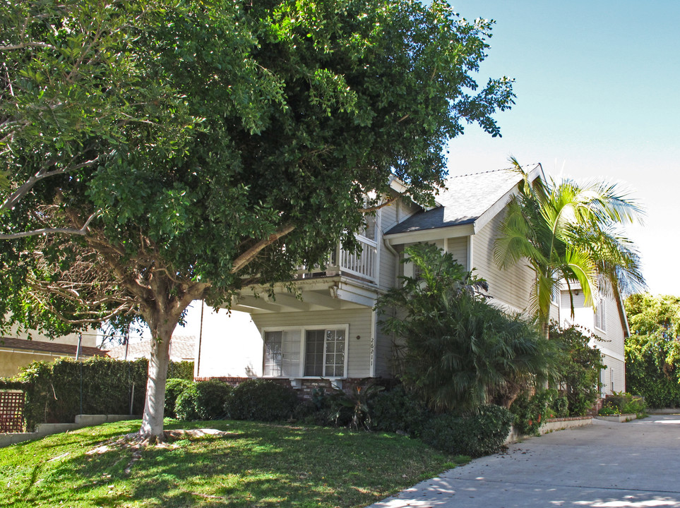 26211 Via California in Capistrano Beach, CA - Building Photo