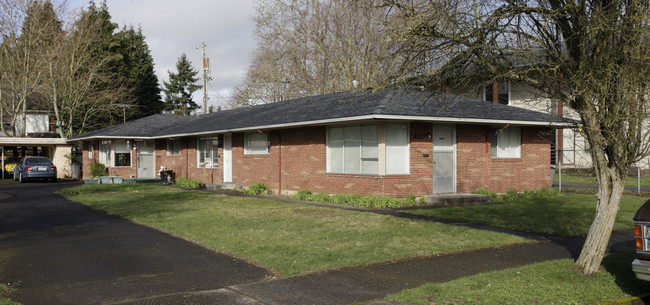 3008-3014 Harney in Vancouver, WA - Foto de edificio - Building Photo