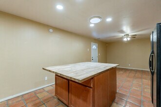1025 W 12th Pl in Tempe, AZ - Building Photo - Building Photo