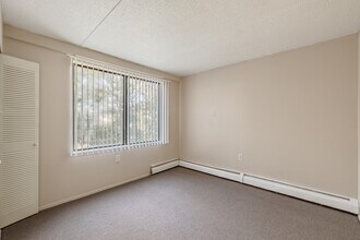 Corewell Senior Community LLC in Lincoln Park, MI - Building Photo - Interior Photo