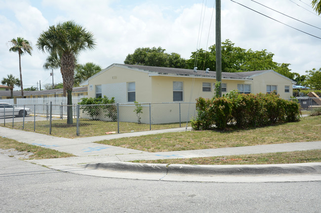 609 NW 7th Ave in Hallandale Beach, FL - Building Photo - Building Photo