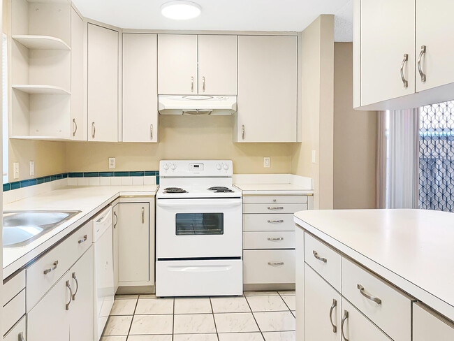 property at 53666 Avenida Vallejo