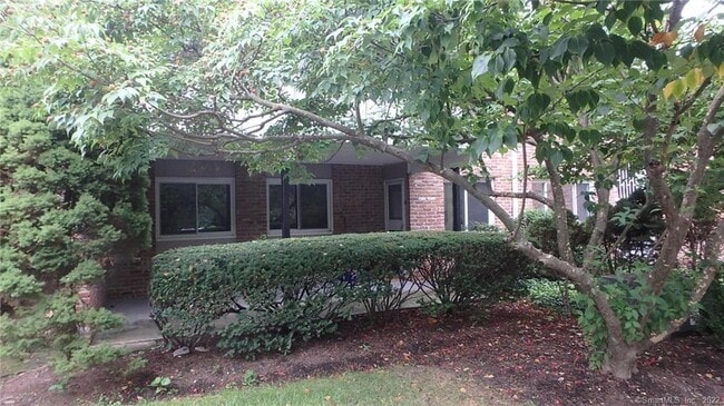 property at 20 Southport Woods Drive