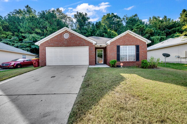 6745 Lakes Edge Ln in Pinson, AL - Building Photo - Building Photo