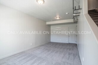 662 E 355 N in Vineyard, UT - Building Photo - Building Photo