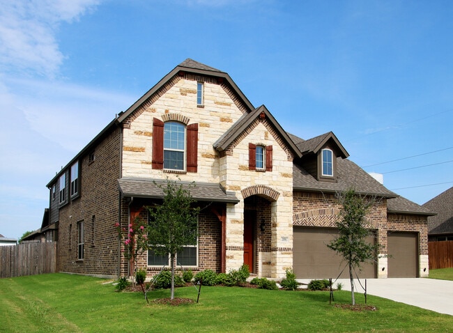 2006 Lindentree Dr