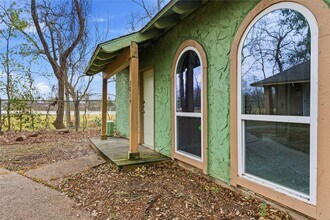 7859 Cook Rd in Houston, TX - Building Photo - Building Photo