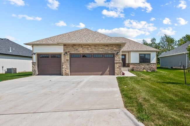 property at 2207 Mason Pl