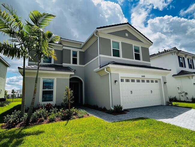 5468 Pecan Dr in Westlake, FL - Building Photo - Building Photo