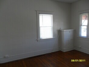 304 N Colorado Pl, Unit 304 in Long Beach, CA - Building Photo - Building Photo