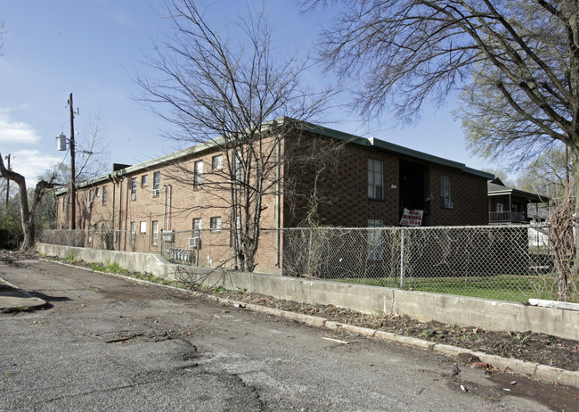 377 E Mclemore Ave in Memphis, TN - Building Photo - Building Photo