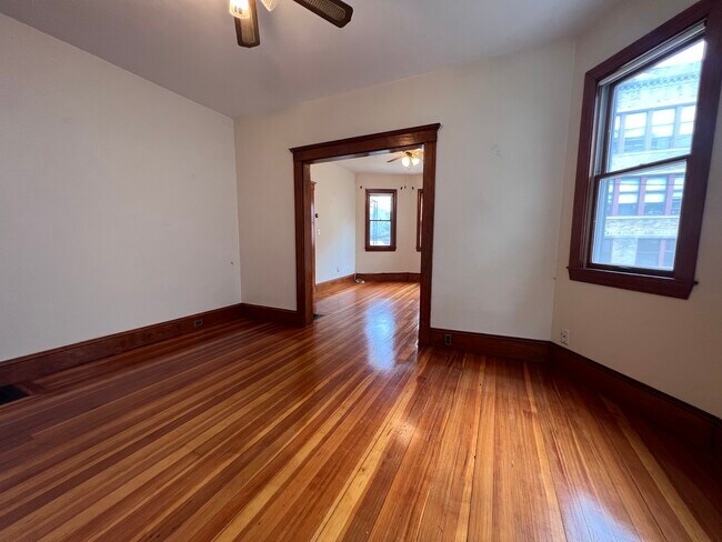 23 Sargent St, Unit 1 in Cambridge, MA - Building Photo - Building Photo