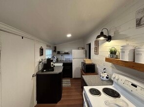 3197 Deep River Rd in Sanford, NC - Building Photo - Building Photo