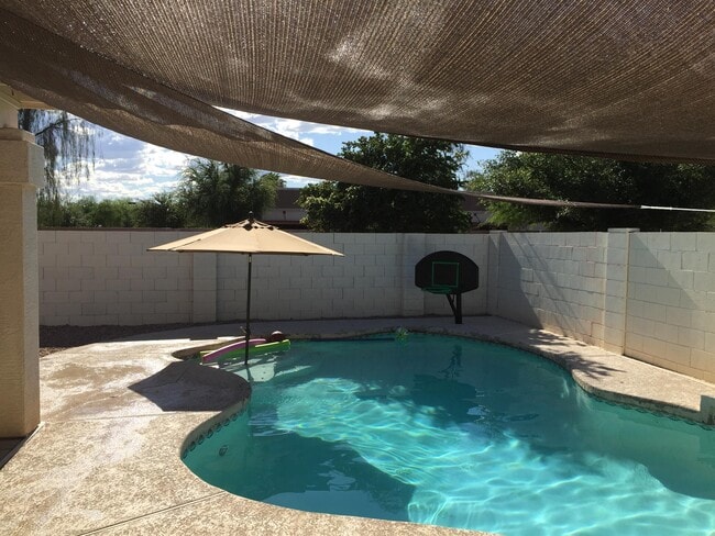 1854 E Brentrup Dr in Tempe, AZ - Building Photo - Building Photo