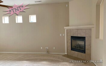 4460 N Reston Pl in Prescott Valley, AZ - Building Photo - Building Photo