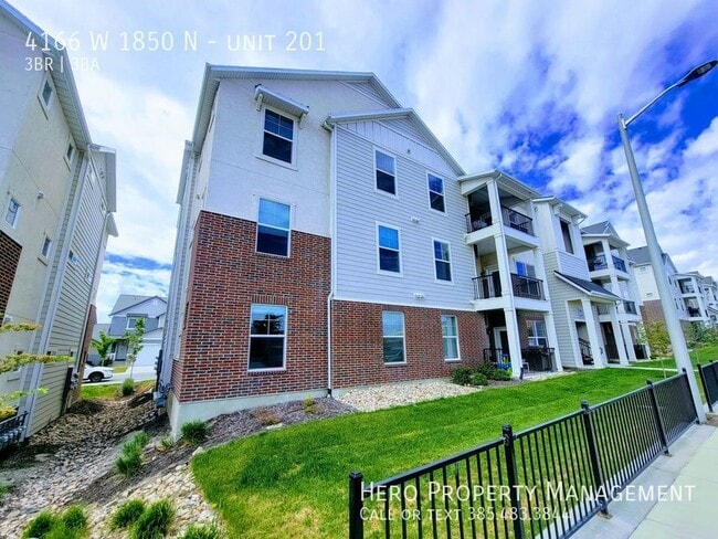 4166 W 1850 N in Lehi, UT - Building Photo - Building Photo