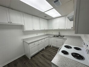 4723 N Loy Lake Rd in Sherman, TX - Building Photo - Building Photo