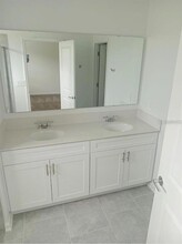 7436 Stone Crk Trl in Kissimmee, FL - Building Photo - Building Photo