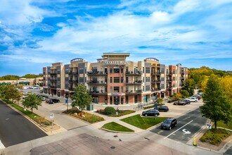 Nicollet Plaza in Burnsville, MN - Building Photo - Building Photo