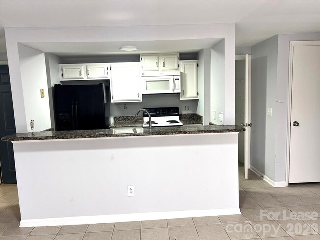 1624 Arlyn Cir in Charlotte, NC - Building Photo - Building Photo