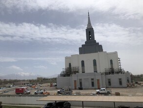 1411 S 1020 W in Orem, UT - Foto de edificio - Building Photo