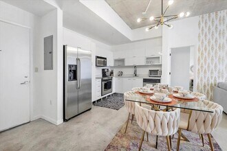 133 NE 2nd Ave, Unit 2606 in Miami, FL - Building Photo - Building Photo