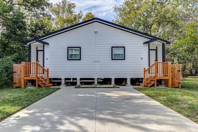 6733 Knox St-Unit -B in Houston, TX - Building Photo - Building Photo