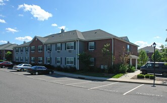 Broadway West Apartments in Brentwood, NY - Building Photo