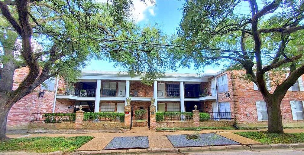 3611 Stanford St-Unit -17 in Houston, TX - Building Photo