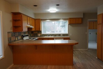 9104 NE 34th Ave in Vancouver, WA - Building Photo - Building Photo