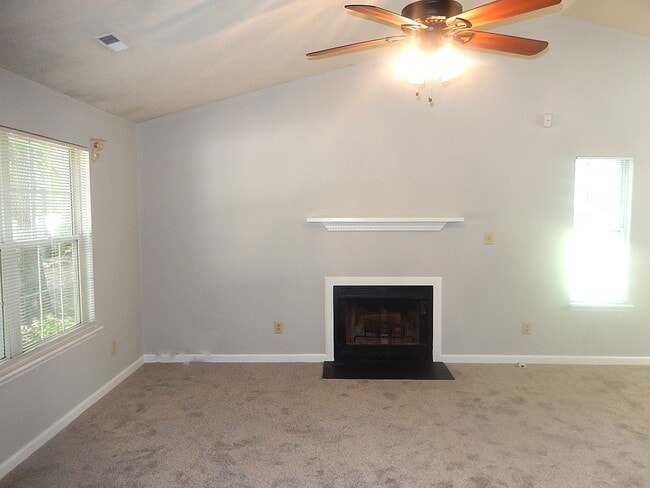 2609 Lynn Rd in Raleigh, NC - Building Photo - Building Photo