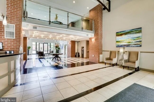 1021 N Garfield St, Unit 334 in Arlington, VA - Building Photo - Building Photo