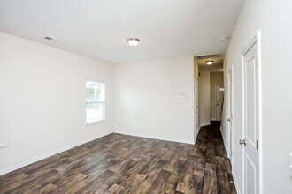 245 Jimmy Love Ln in Columbia, SC - Building Photo - Building Photo