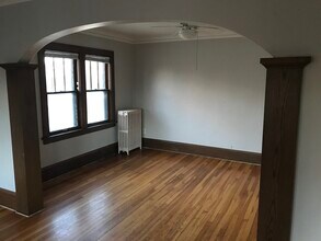 2104 Hartford Ave, Unit Highland Park Duplex in St. Paul, MN - Building Photo - Building Photo