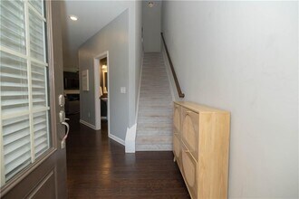 7245 Heritage Oak Ct in Cumming, GA - Foto de edificio - Building Photo