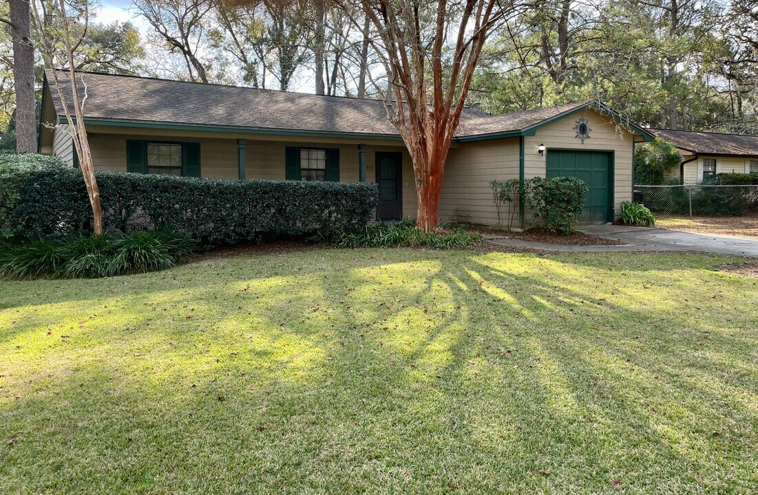 2313 Tallahassee Dr in Tallahassee, FL - Building Photo