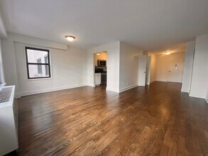 220 E 63rd St in New York, NY - Building Photo - Building Photo