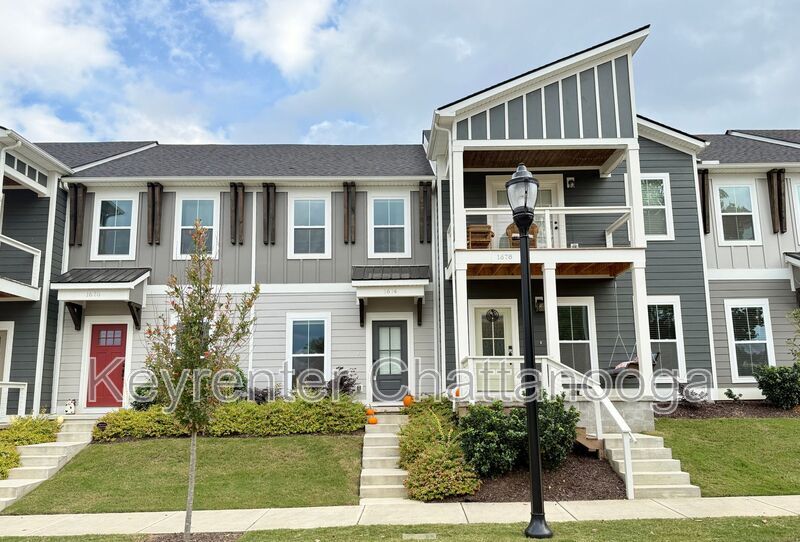 1674 S Watkins St in Chattanooga, TN - Building Photo