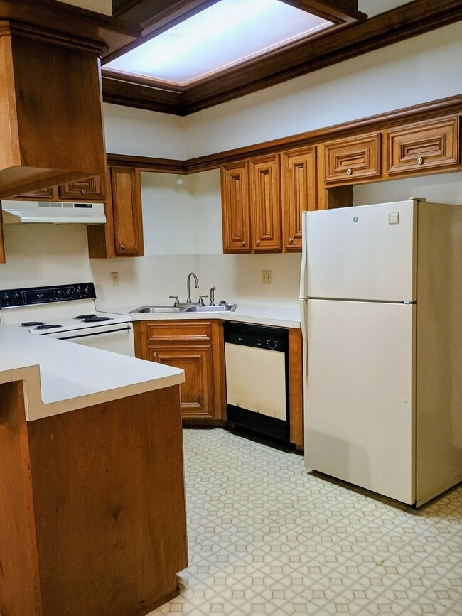 property at 110 N 5th St