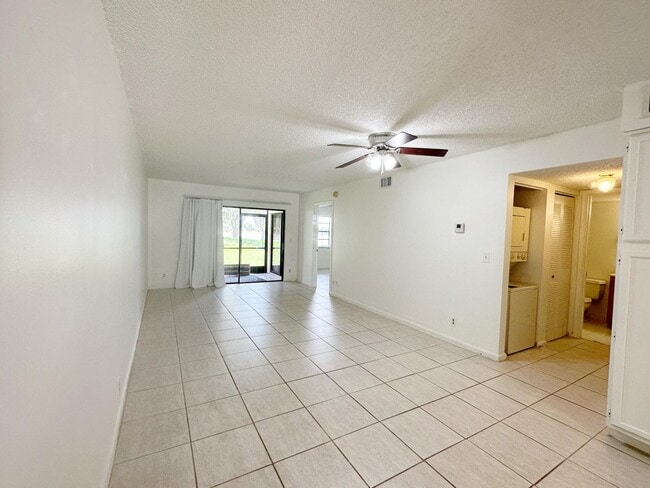 3000 Norwood Pl in Boca Raton, FL - Building Photo - Building Photo