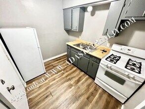 477 E Loula St in Olathe, KS - Building Photo - Building Photo