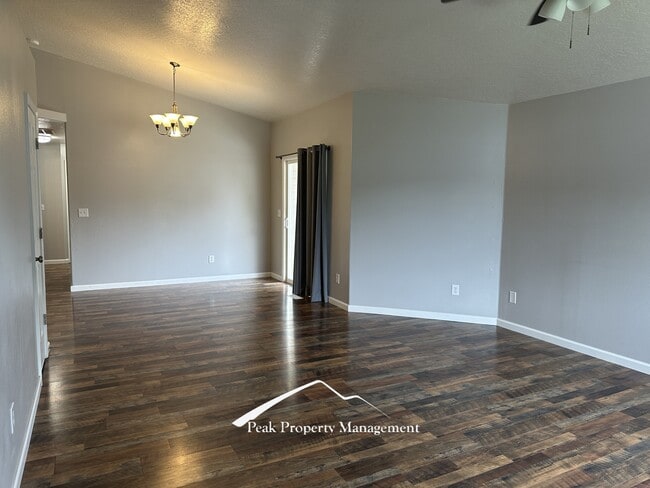 614 Alturas St in Nampa, ID - Building Photo - Building Photo