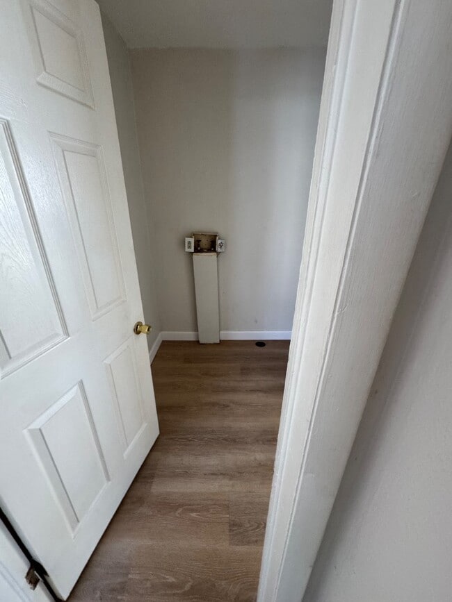 1141 14th St in Carlyle, IL - Building Photo - Building Photo