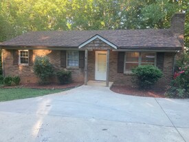 14743 Leesville Rd in Evington, VA - Building Photo