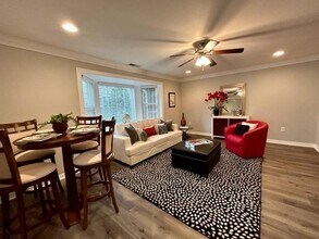 155 Adams Way in Sayville, NY - Building Photo - Building Photo