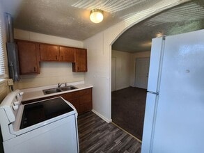 1001 E Voorhees St in Terre Haute, IN - Building Photo - Building Photo